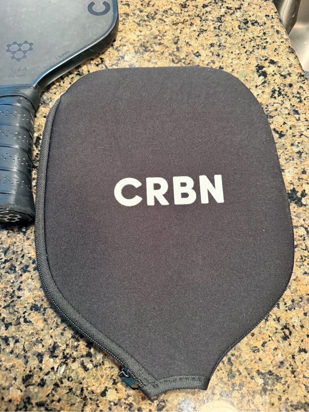 Good Condition Lightweight 13 Mm Crbn 2 Pickleball Paddle W/ Cover View 2